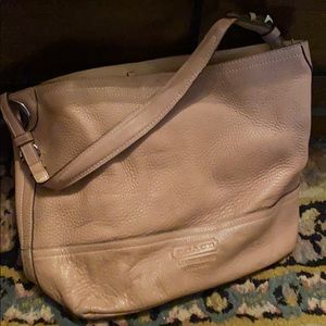 Coach like new tote!